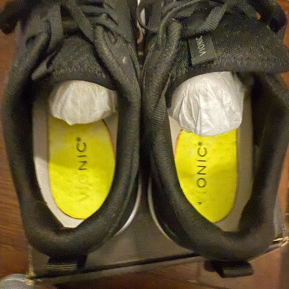 Vionic Walk Strider Black and White Sneakers 10.5 - Picture 6 of 8